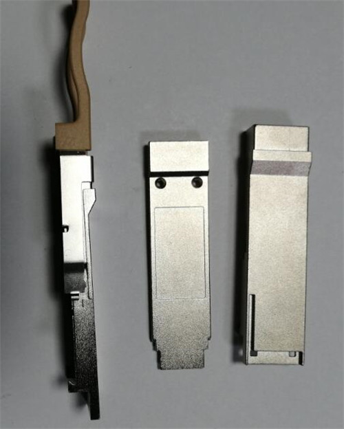 QSFP28  Housing